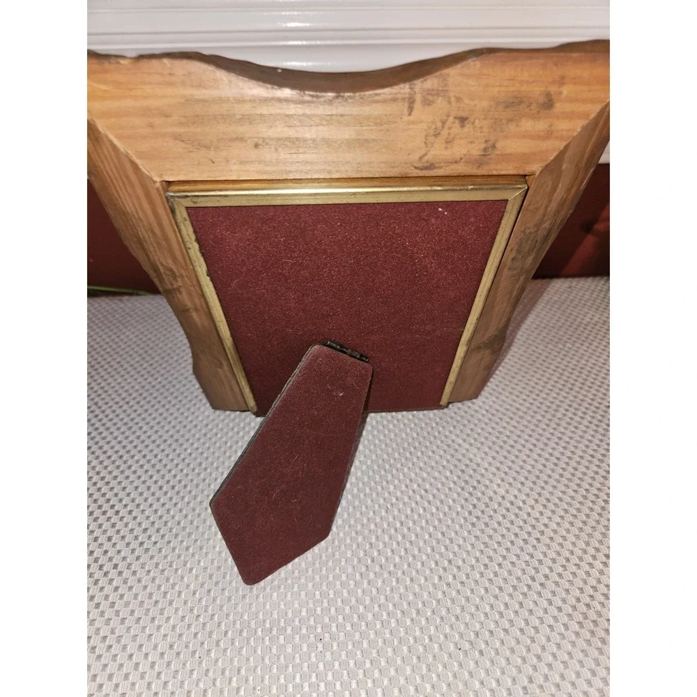 Vintage Look Wooden Frame for 5x7 Pictures Stand For Display Rustic Natural